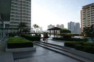 The Beacon Makati by mvmtransient - 2