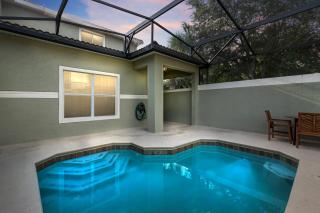 Amazing 5 bedrooms and 04Ba 6 miles from Disney - Kissimmee - 1