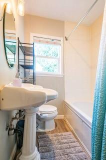 Hot Tub - Family Room - BBQ - 1