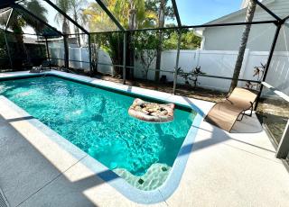 Heated Pool! Paradise in Midtown Tampa 3B2B - Tampa - 8