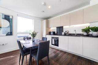 Modern, Stylish, Canalside PENTHOUSE Apartment Next to Wembley Stadium! - Londra - 4