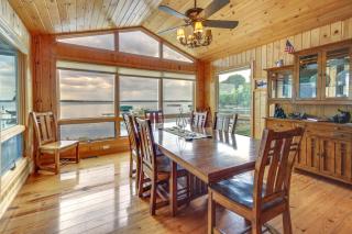 Lakefront Isle Escape with Dock and Fire Pit! - Isle - 9