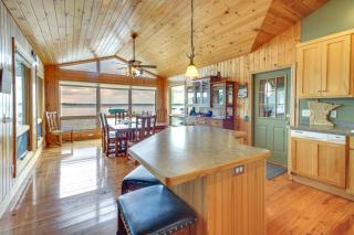 Lakefront Isle Escape with Dock and Fire Pit! - Isle - 3