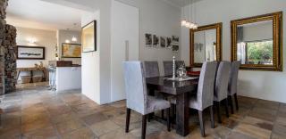 Two Bedroom Soutpan Apartment - Hermanus - 3