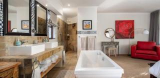 Two Bedroom Soutpan Apartment - Hermanus - 4