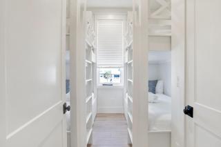 Seaside West 12 Bdrm, 11,5 Bath, Private Pools, Sleeps 36 - Gulf Shores - 2