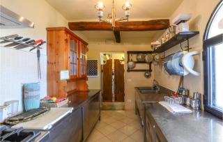 Stunning Home In Giustagnana - Fabbiano - 5