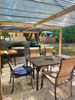 Canyon Lake River House Retreat-Location with Hot Tub - Canyon Lake - 8