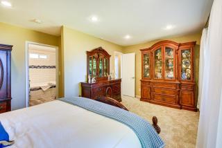 Charming Poulsbo Retreat Hood Canal Views! - 2