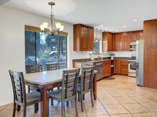 Aspen Ridge Lodge with private Hot Tub - Flagstaff - 8
