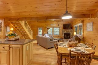 Blue Ridge Cabin Rental with Hot Tub and Creek Access! - Blue Ridge - 5