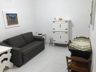 COPACABANA QUADRA DA PRAIA, 2 Quartos e Sala - NO POSTO 6 - 4