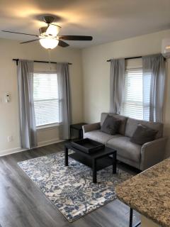 Lakewoodlyon Park Renovated Cottage Near Duke 23b - Durham - 0