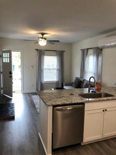Lakewoodlyon Park Renovated Cottage Near Duke 23b - Durham - 7