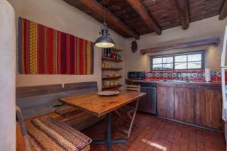 Canyon Getaway- Courtyard, Canyon Rd & Plaza, 1BR - Santa Fe - 4