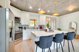 Luxe Sevierville Home with Deck Near Pigeon Forge! - 4