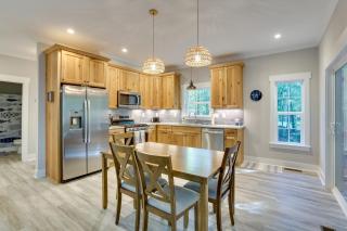 Lovely Kerr Lake House with Private Dock! - - 8