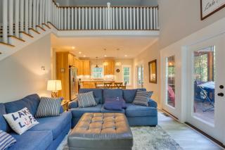 Lovely Kerr Lake House with Private Dock! - - 5