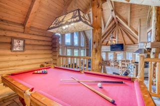 080 - Moonshadows Log Cabin - Meredith Lodging - 1