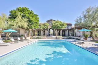 Luxury Vacation Rentals by Meridian CondoResorts - Scottsdale - 7