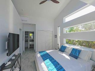Gracehaven Villas -Choose you own private villa with pool - 250 yds to Grace Bay beach - Providenciales - 1