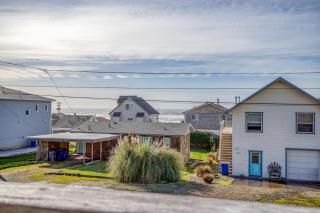 A Sea Breeze - Lincoln City - 9