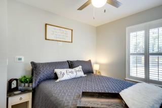 Step-Free Home with Fire Pit - 3 Miles to USC! - 1