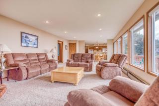 Hillside House - 7