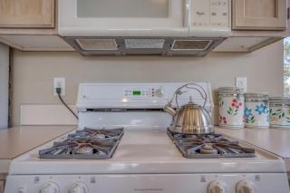 Seaside Vacation Rental - Meredith Lodging - 3