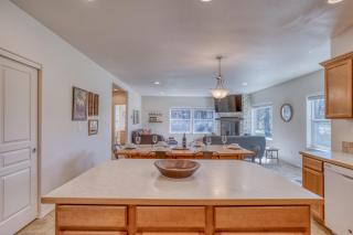 Wood Duck Lodge - River Bend House - Meredith Lodging - Bend - 1