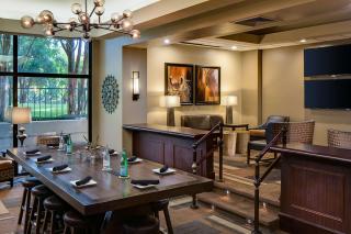Embassy Suites by Hilton Dallas-Love Field - 5
