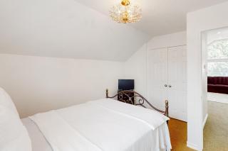 CedarGrove Hideaway - Apartment - Montgomery - 3