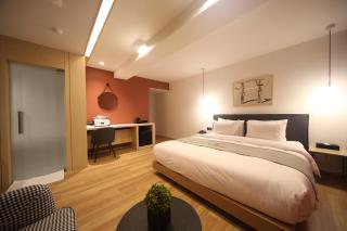 Dongnae Hound Hotel Sajik Minam Station - Busan - 6