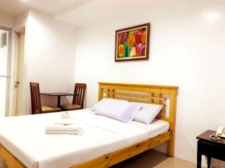 Crosswinds Hotel - Manila - 6