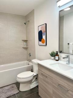 Luxury Furnished Apartment in Heart of Quincy - Quincy - 4
