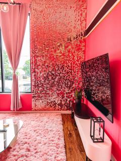 Dolly's Glam Getaway - Glittering Gem Near Broadway - Nashville - 3