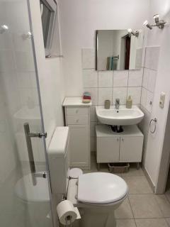 Comfortable apartment in commercial centre - Unterhaching - 4