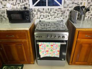 2 Bed Apartment - Sleeps 4 - Parking - Wifi - 1