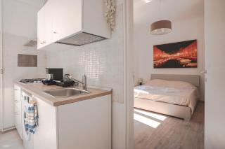 [Free WiFi & Netflix] Roiano Elegant Apartment - 8