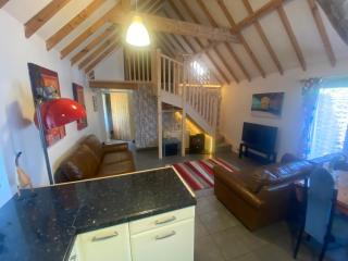 Seafret Barn 4 plus 2 - Roughton - 7