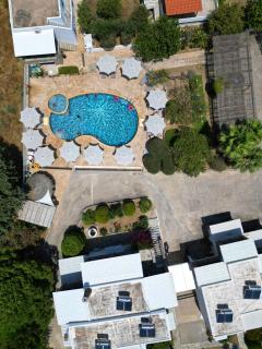 Anemousa Studios - Otzias - 1