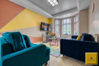 4 Bedroom, 6 Beds, 3 Bathrooms, Near NEC & Birmingham Airport, Business, Contractor and Family Friendly, Free Wi-Fi, Free Parking - Coventry - 8