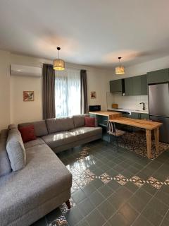 Esmahan Forest and Pool by Zehra Suites - 2