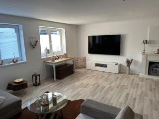 Großzügige Design Wohnung 110qm max 6 Personen - Bergrheinfeld - 7