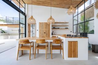 Villa Ananda - Uluwatu by Yolla Hospitality - Uluwatu - 3