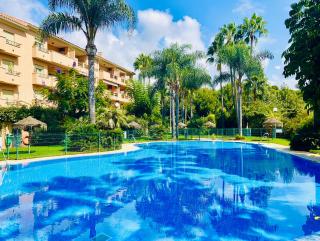 Beach apartment two bedrooms in Cabopino Marbella - 0