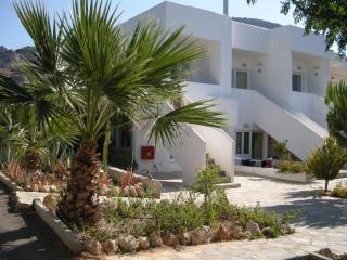 Mandorla Apartments - Lardos - 0
