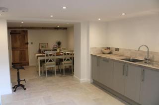 Idyllic period cottage, Ramsbury, Nr Marlborough - - 4