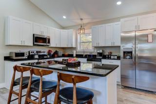 *NEW BUILD Cozy Haven Perfect for Friends & Family - Weaverville - 3