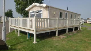 8 Bed Sun Decked Caravan Unlimited High speed Wifi and fun at Seawick Holiday Park - Clacton-on-Sea - 0